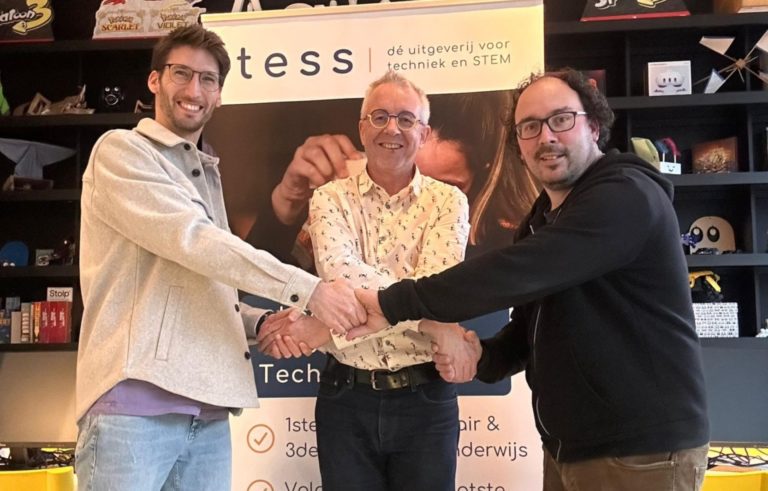 Overname TESS door eduCentrum vzw - Handdruk